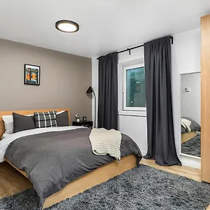 The Maple House Apartment Seattle