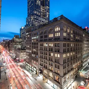 Hotell U Fifth Avenue, Empire State Building